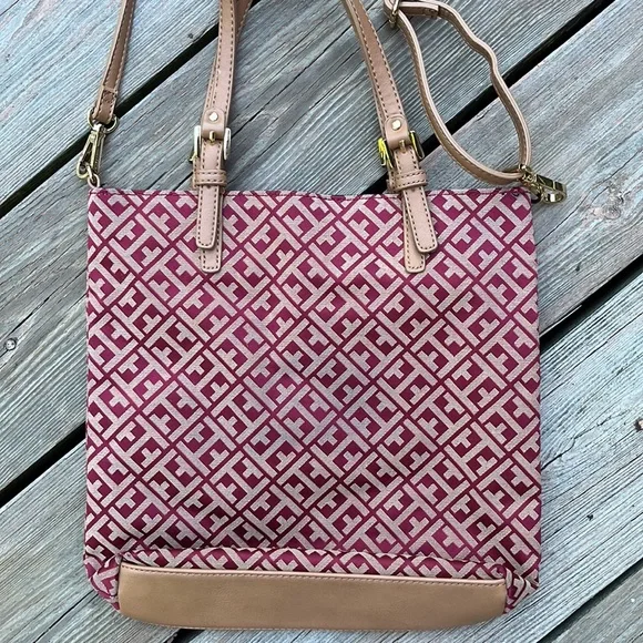 Tommy Hilfiger attractive cloth bag - Picture 4 of 9